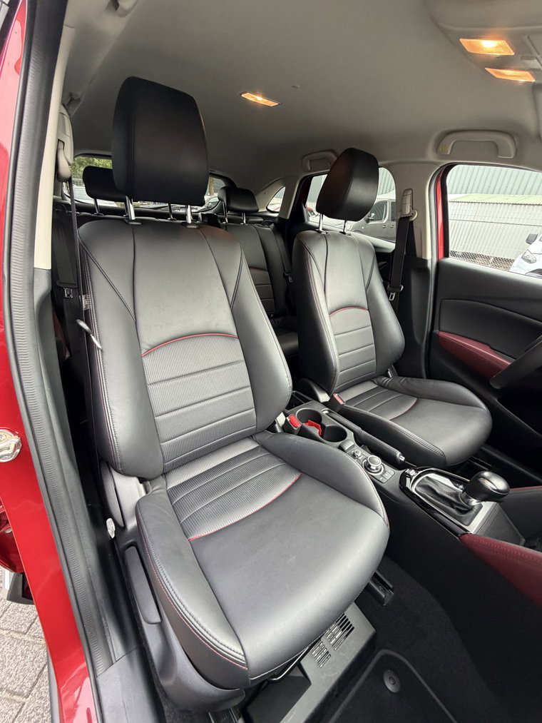 Vehicle Image 11