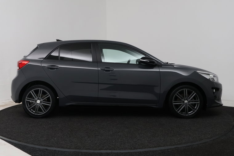 Vehicle Image 13