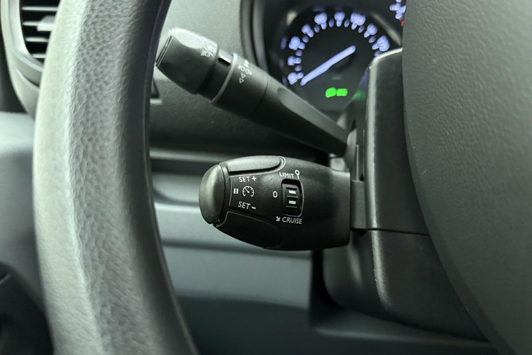 Vehicle Image 26