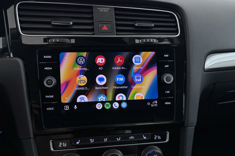 Vehicle Image 19