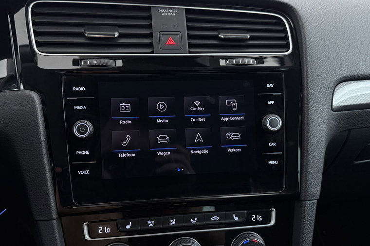 Vehicle Image 22