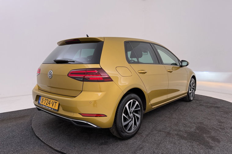 Vehicle Image 41
