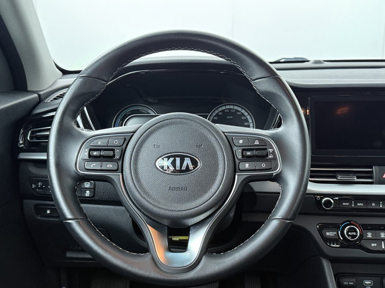 Vehicle Image 38