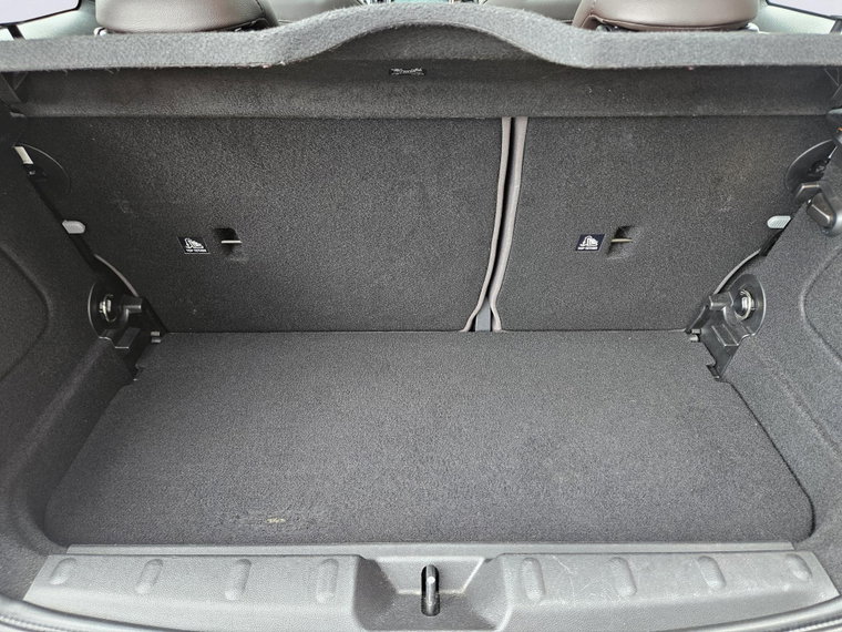 Vehicle Image 27