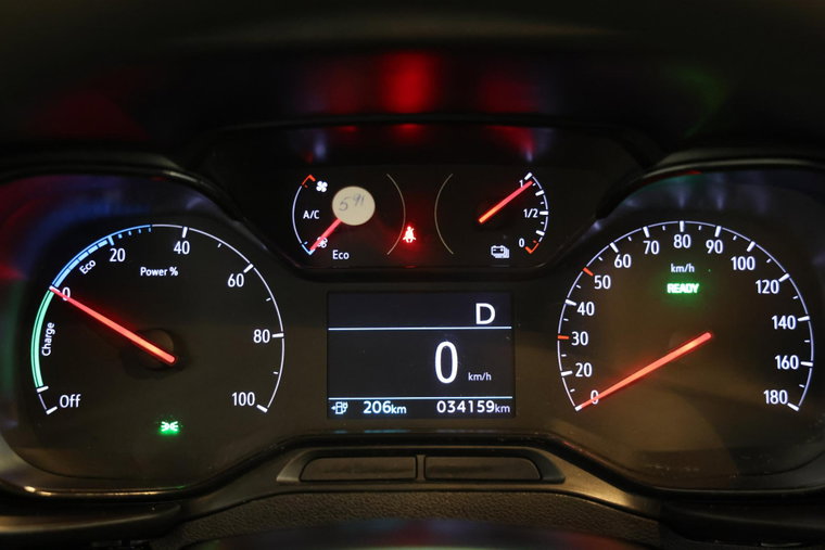 Vehicle Image 9