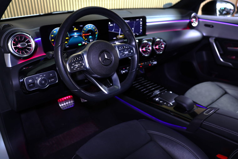 Vehicle Image 21