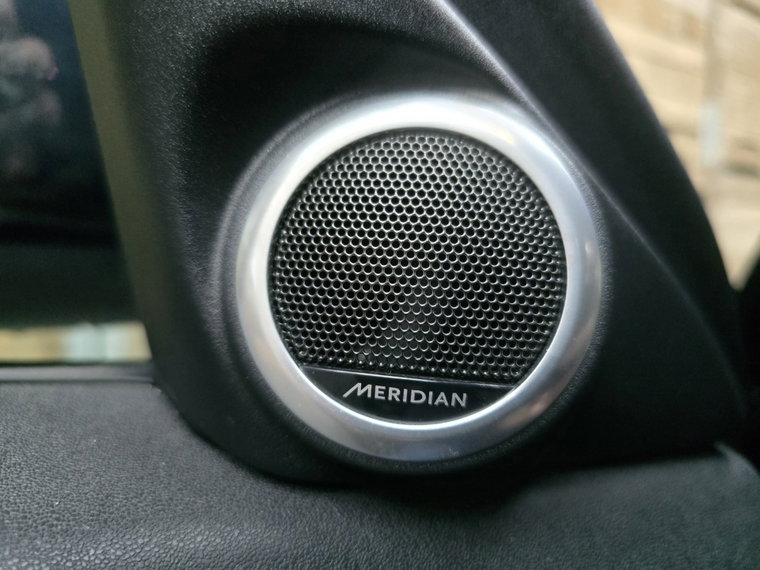 Vehicle Image 29