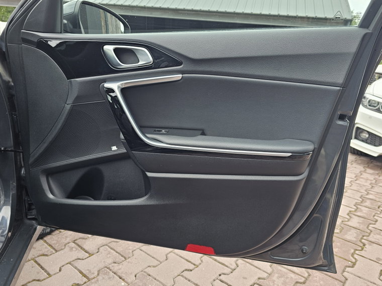 Vehicle Image 24