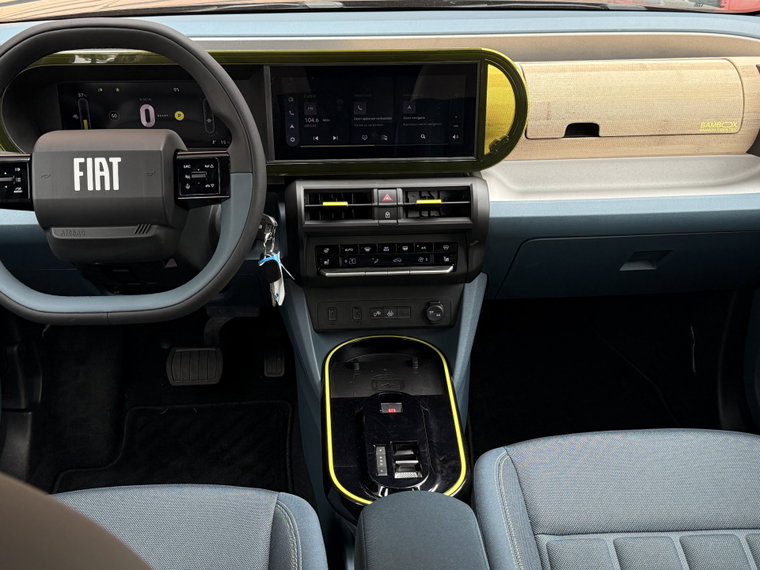 Vehicle Image 28