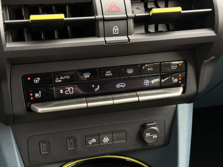Vehicle Image 34