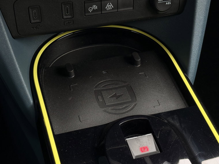 Vehicle Image 37