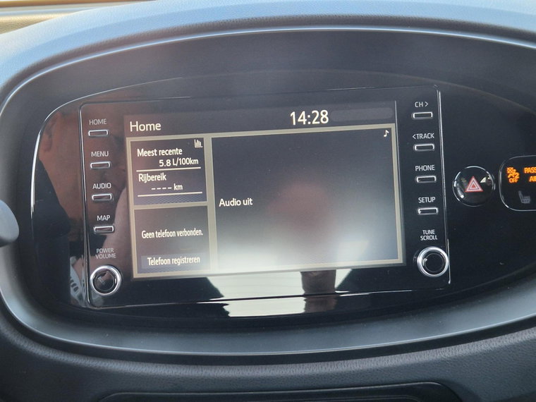 Vehicle Image 14