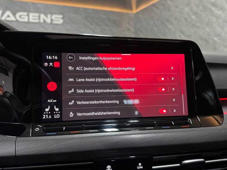 Vehicle Image 35