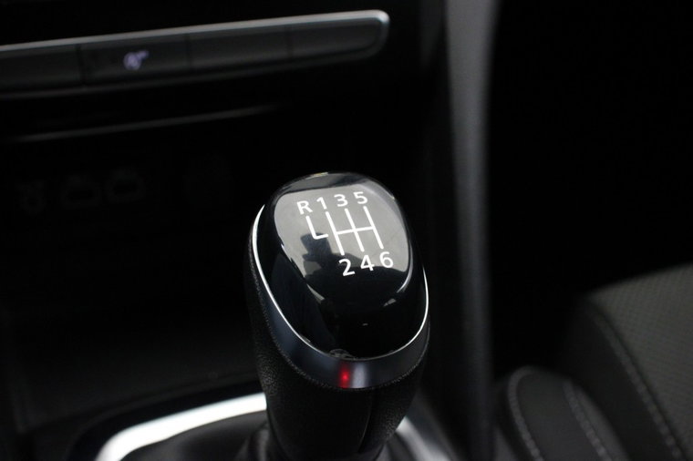 Vehicle Image 27