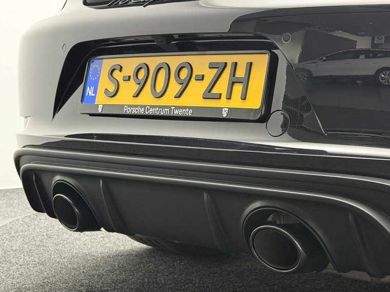 Vehicle Image 23