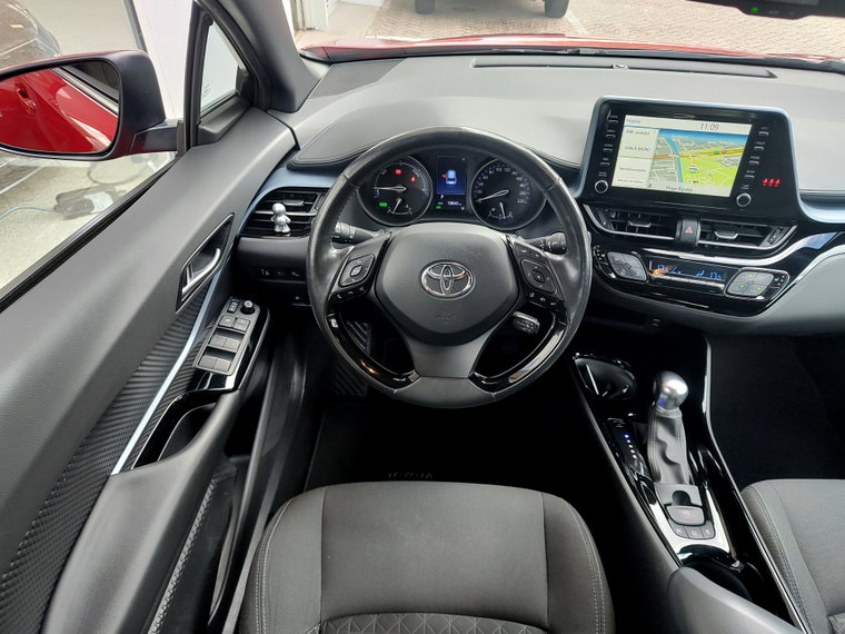 Vehicle Image 12