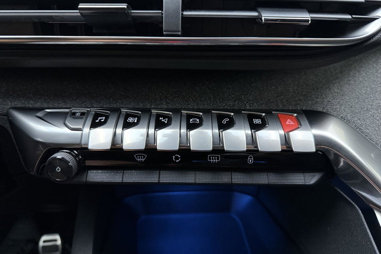 Vehicle Image 27