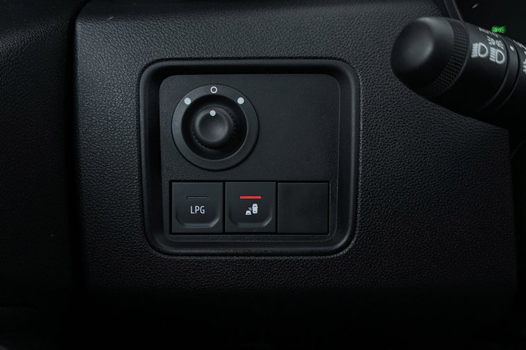 Vehicle Image 35