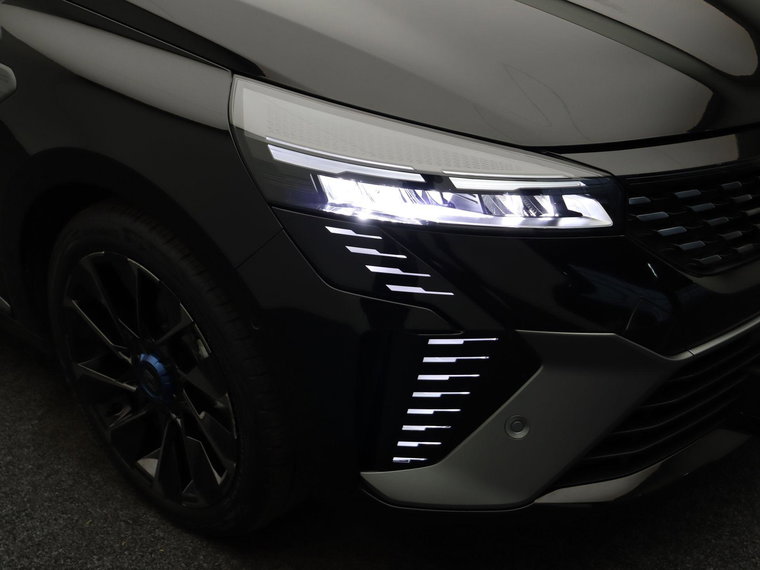 Vehicle Image 43
