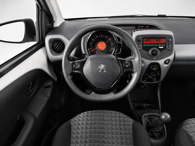 Vehicle Image 14