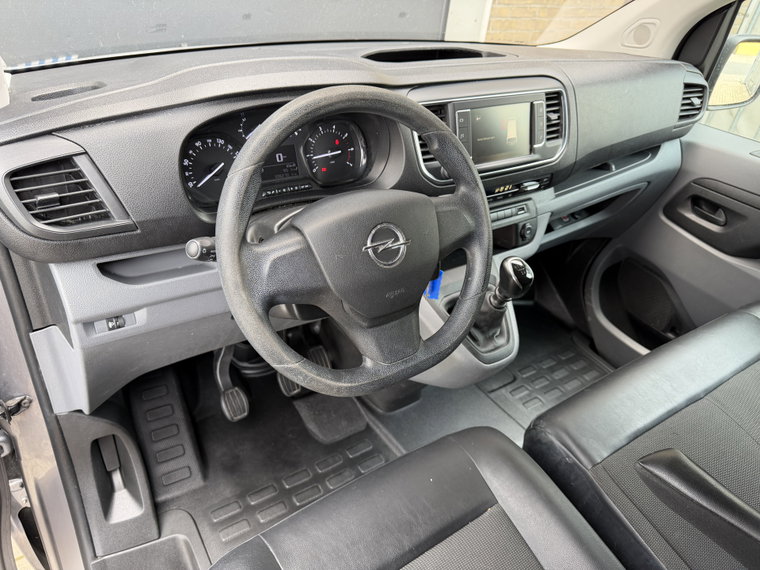 Vehicle Image 36