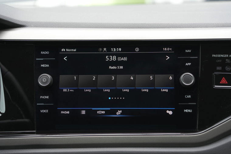 Vehicle Image 23
