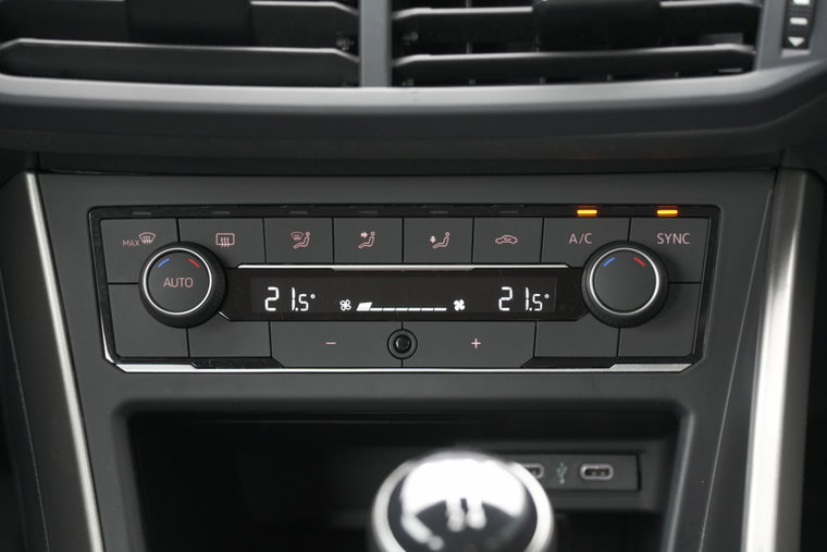 Vehicle Image 27