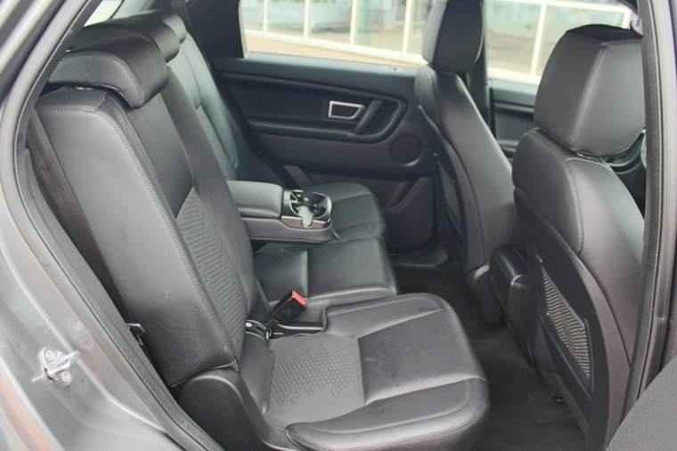 Vehicle Image 21