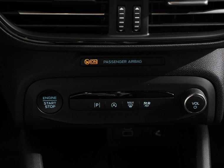 Vehicle Image 29