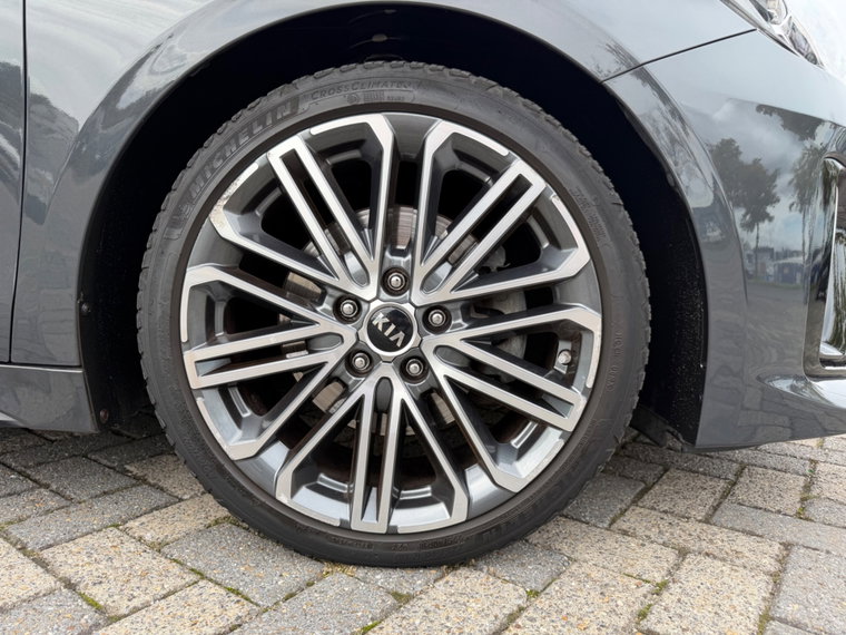 Vehicle Image 40