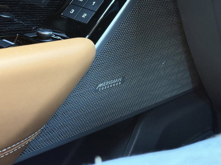 Vehicle Image 52