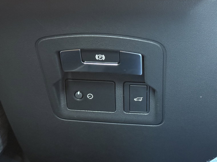 Vehicle Image 53
