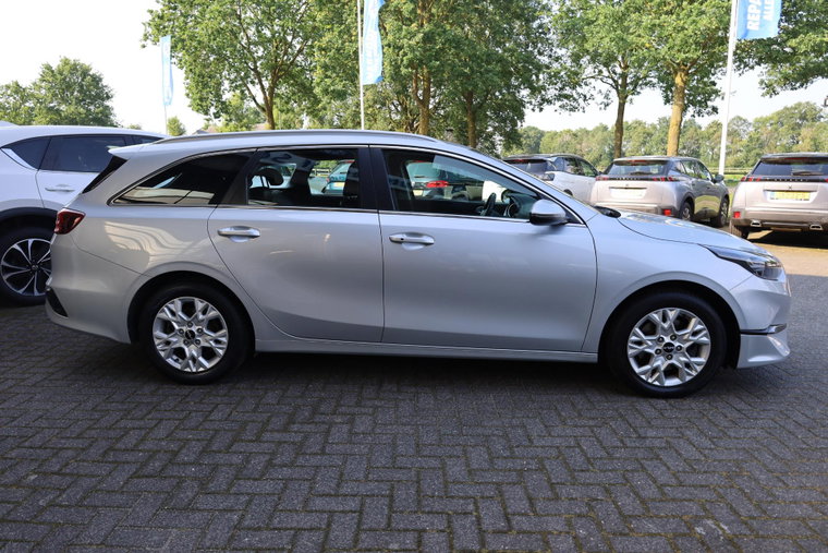 Vehicle Image 37