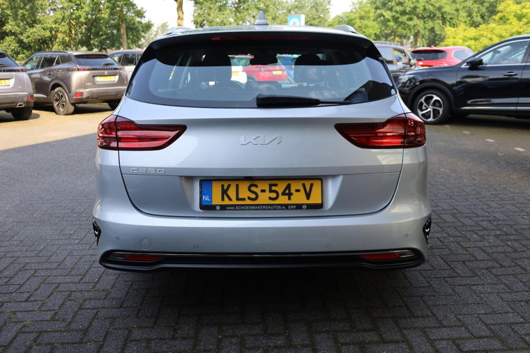 Vehicle Image 38