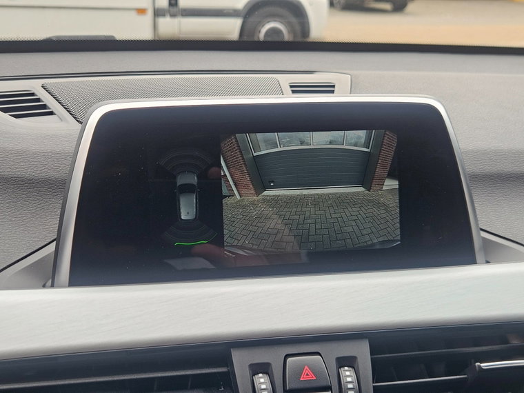 Vehicle Image 27