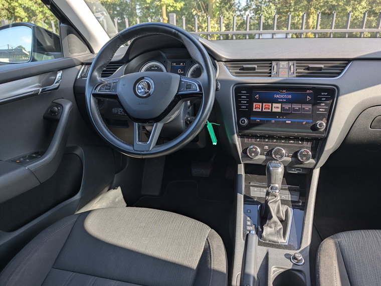 Vehicle Image 19