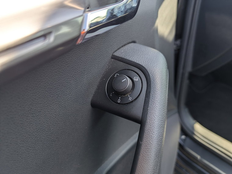 Vehicle Image 24