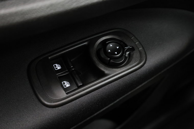 Vehicle Image 26