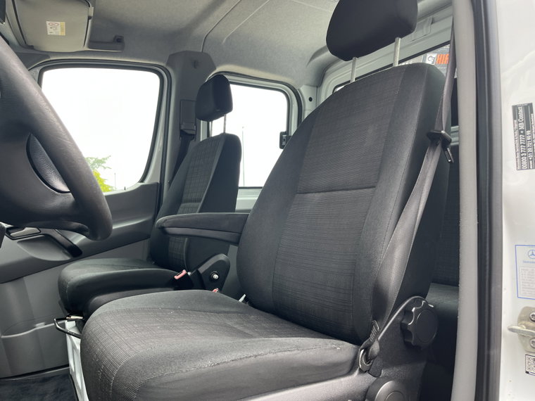 Vehicle Image 33