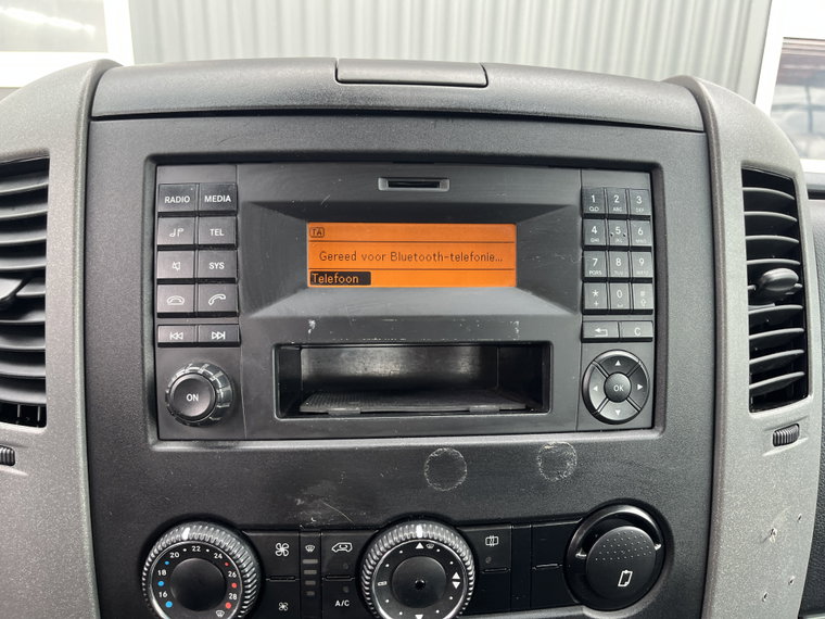 Vehicle Image 40