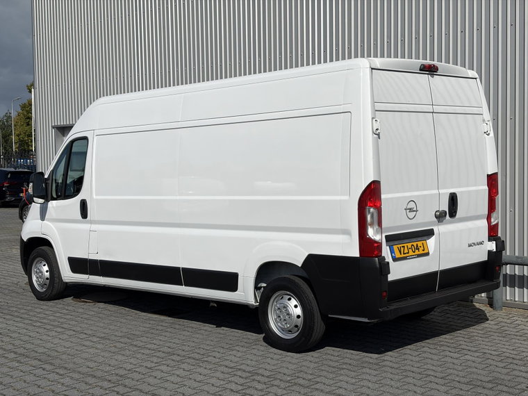 Vehicle Image 26