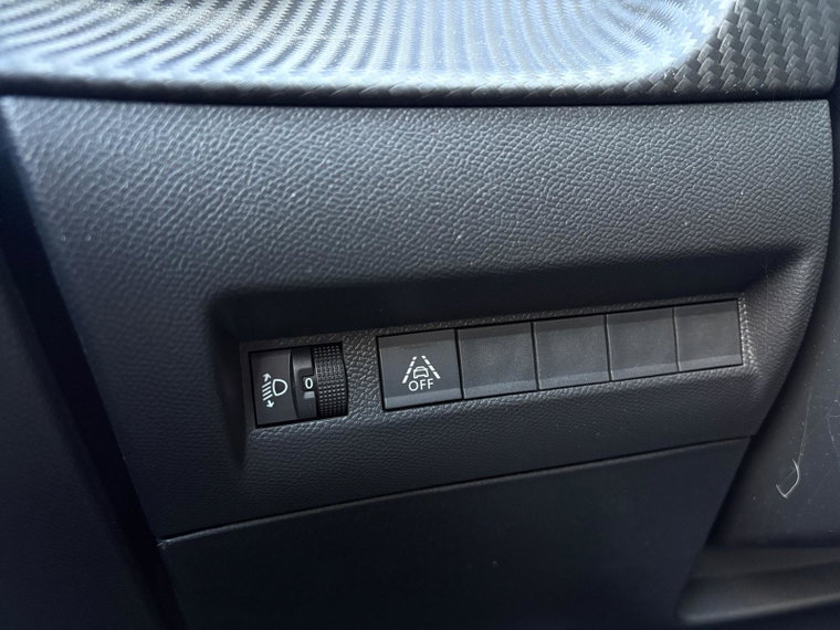 Vehicle Image 27