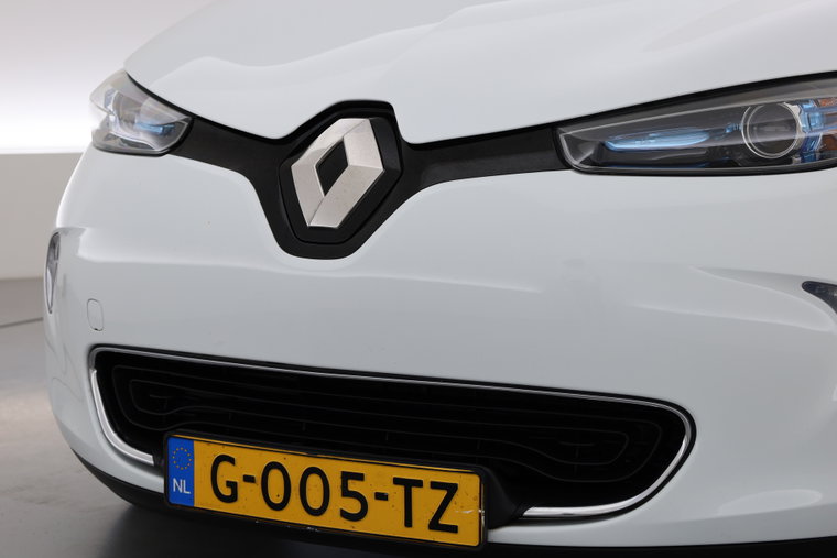 Vehicle Image 38