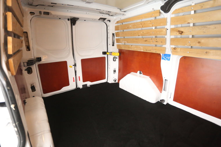 Vehicle Image 23