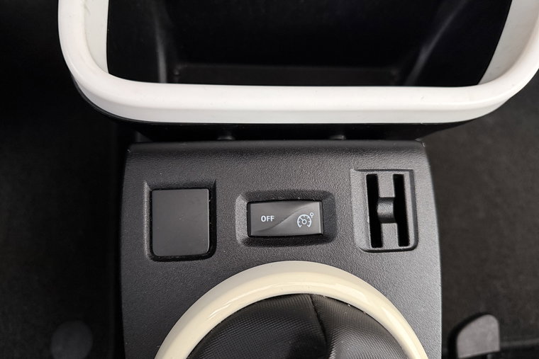 Vehicle Image 23