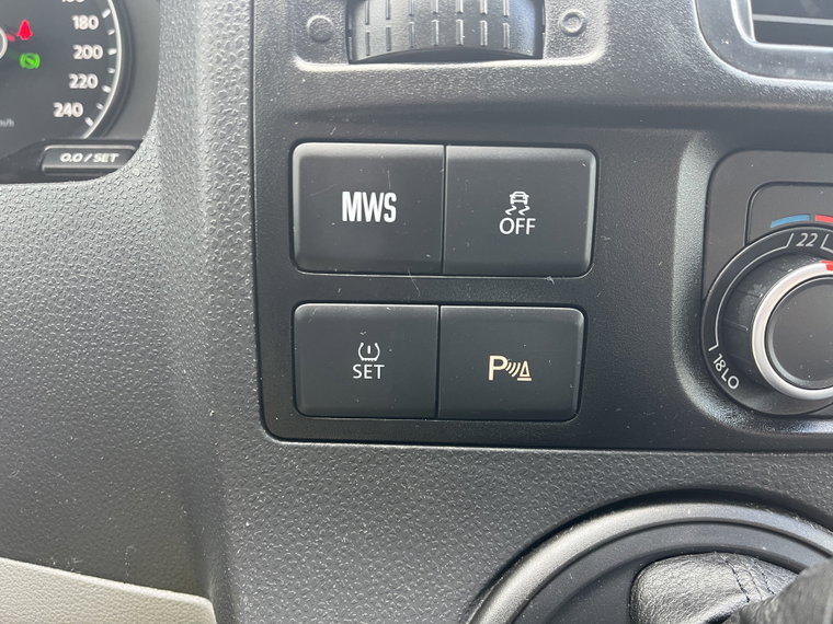 Vehicle Image 40