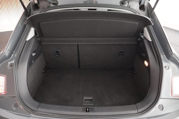 Vehicle Image 33