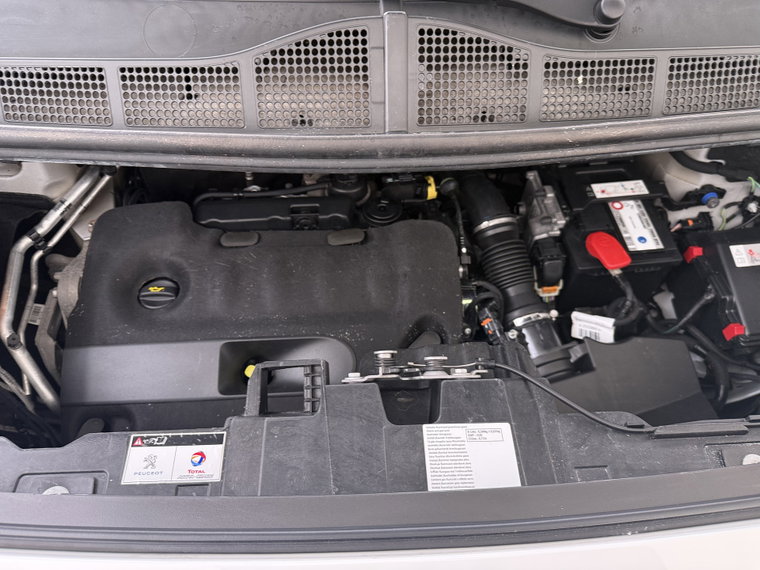 Vehicle Image 33
