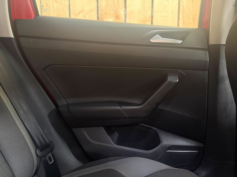 Vehicle Image 42