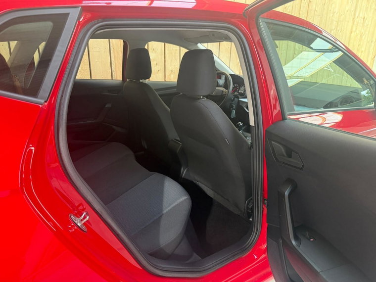 Vehicle Image 38